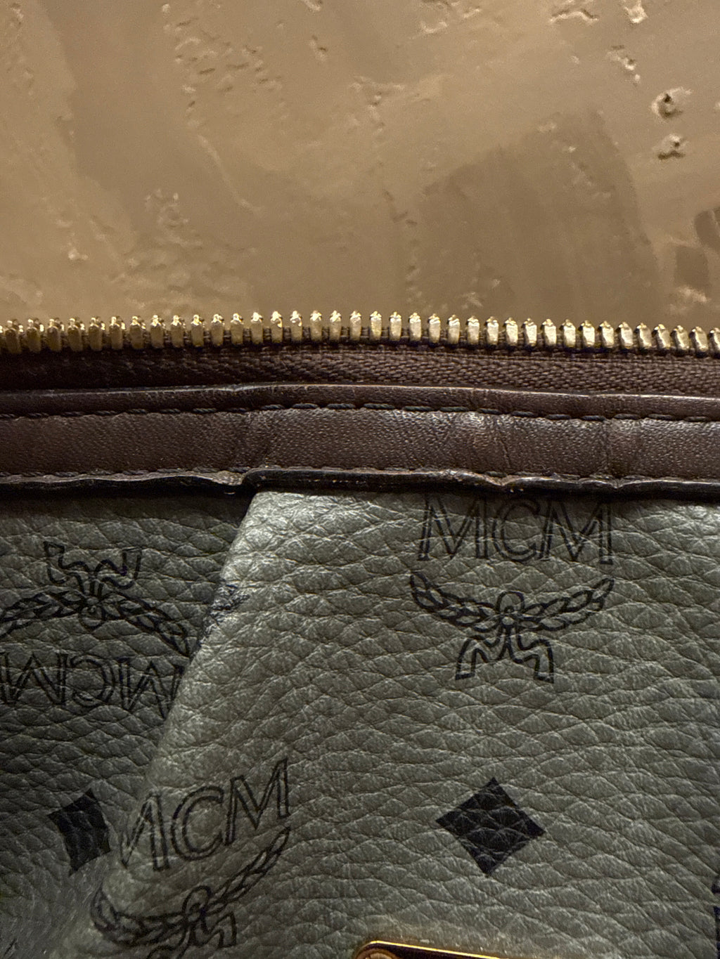 MCM VISETOS MEDIUM TOTE