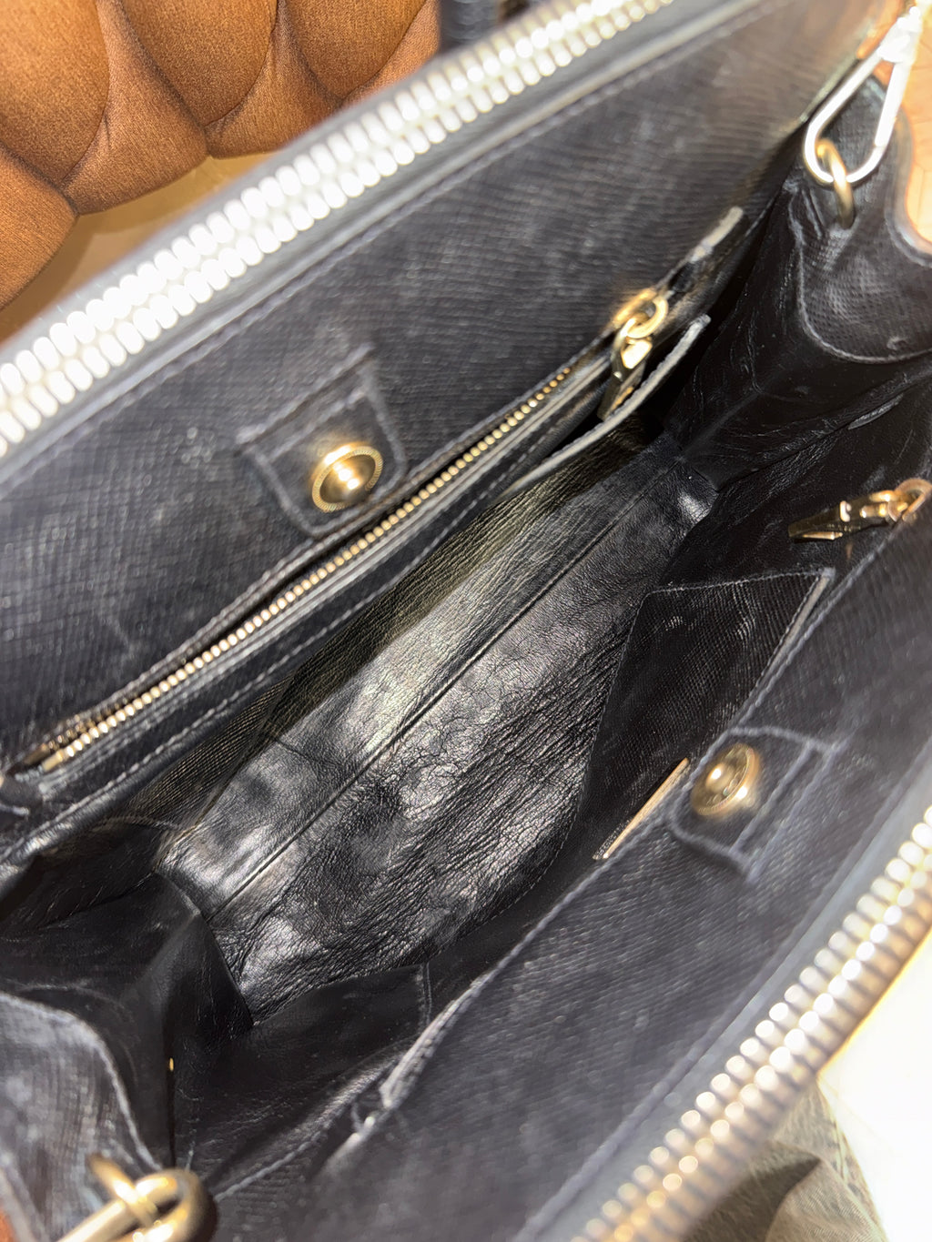 PRADA SAFFIANO LEATHER TOTE W/COA