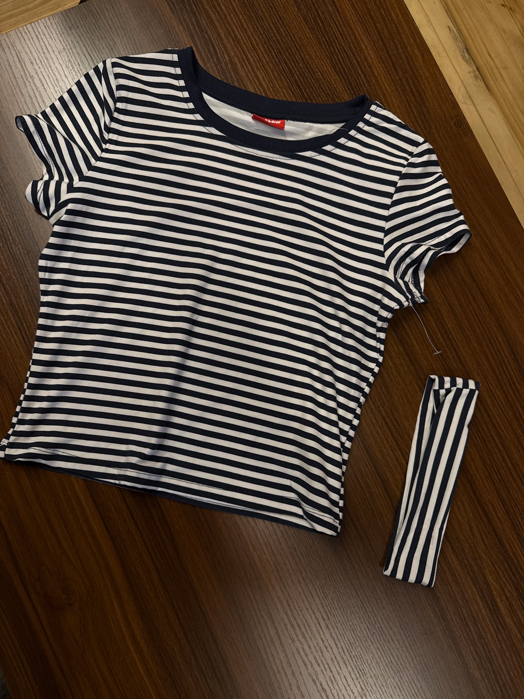 LA GLOW STRIPED CROPPED TEE AND FLARE LEGGINGS SET W/ HEADBAND - B&W