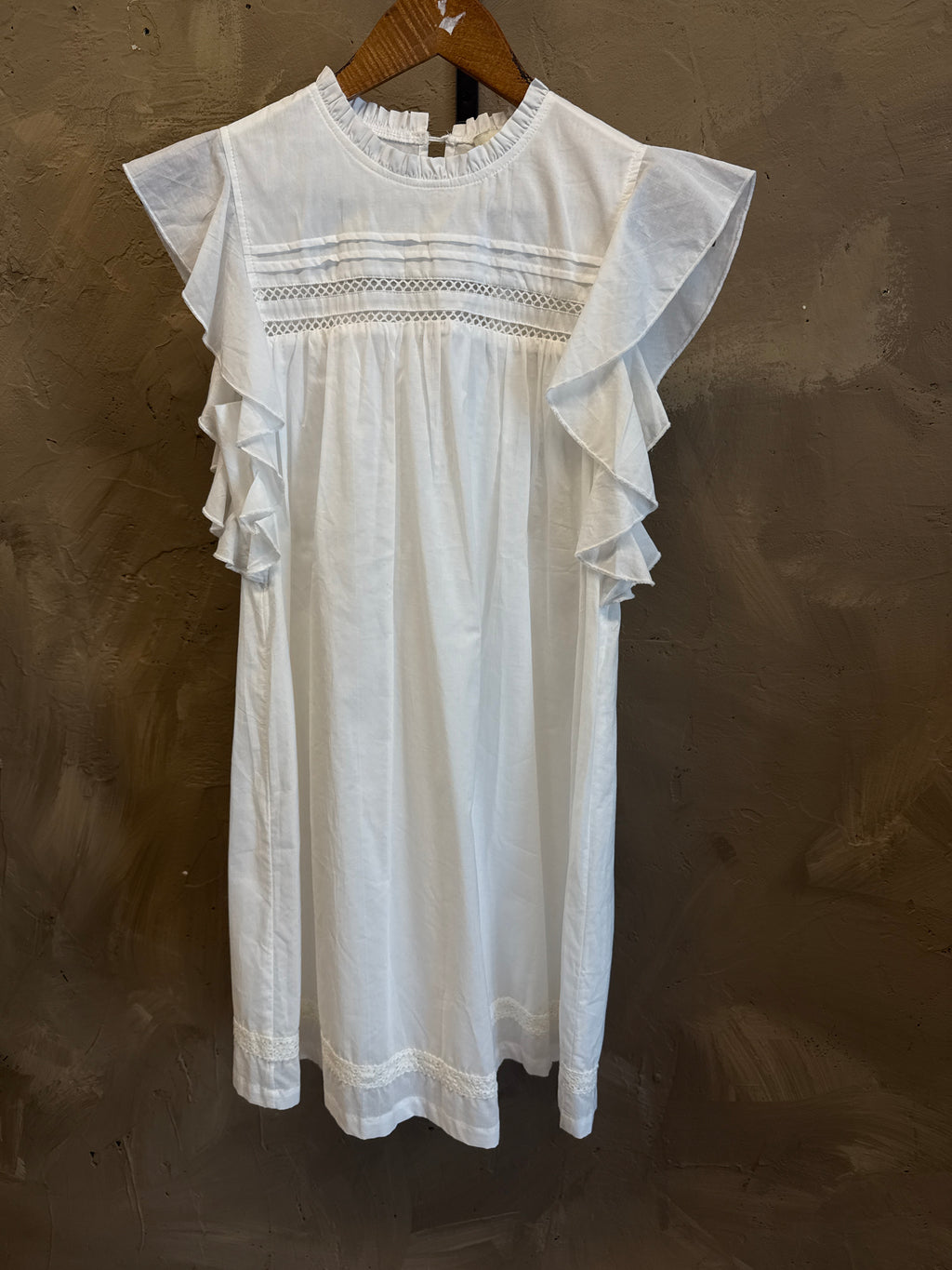 PINCH FLUTTER-SLEEVE PRAIRIE DRESS