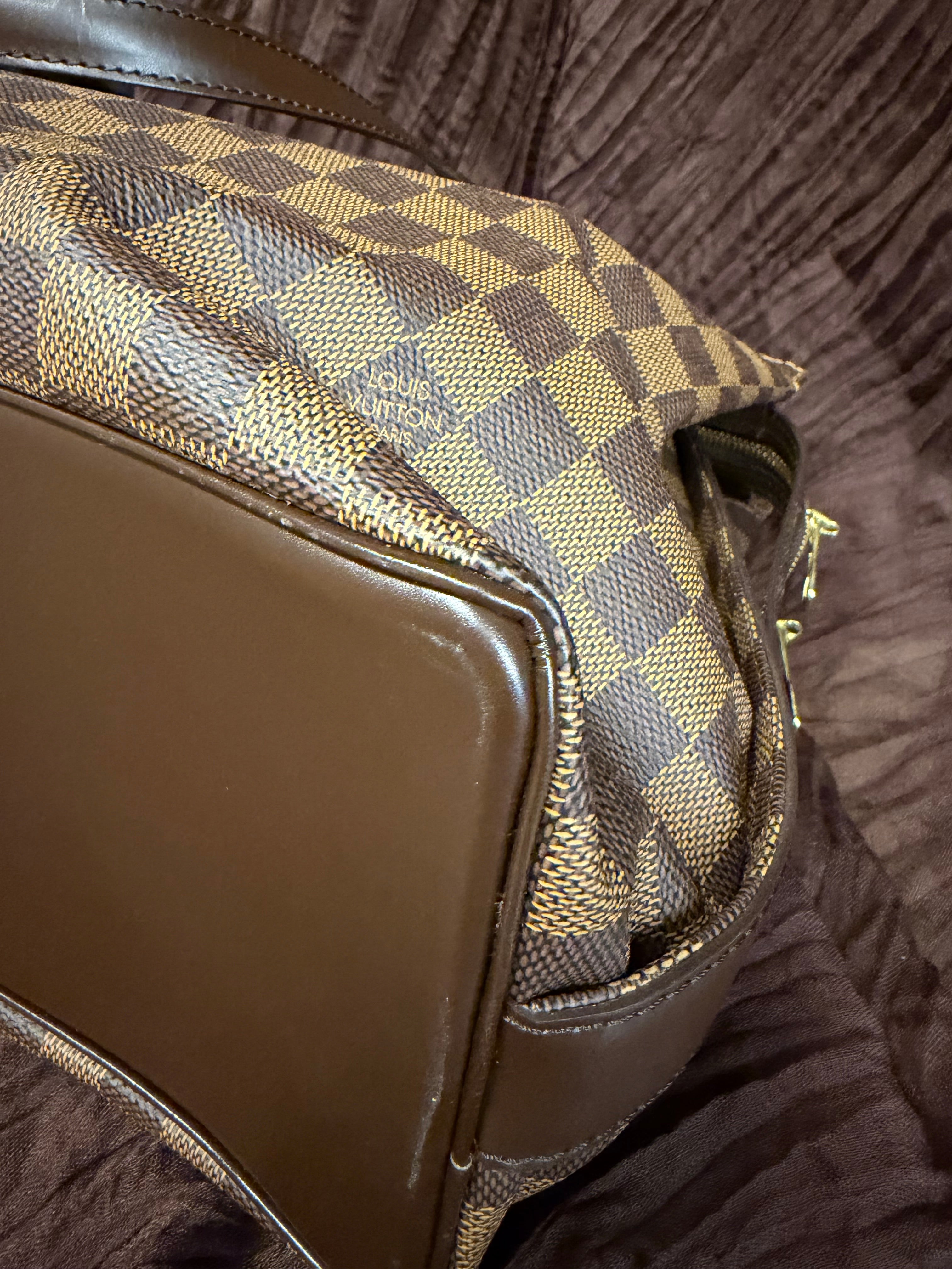 LOUIS VUITTON CHELSEA w/COA