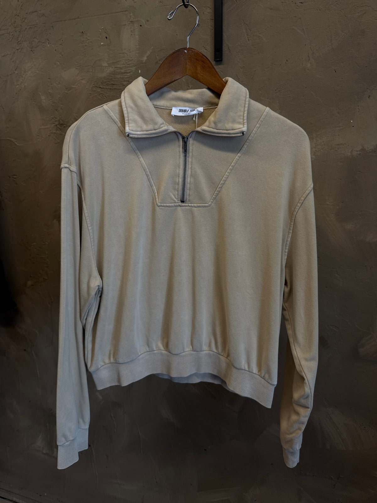 DOUBLE ZERO CROPPED QUARTER ZIP