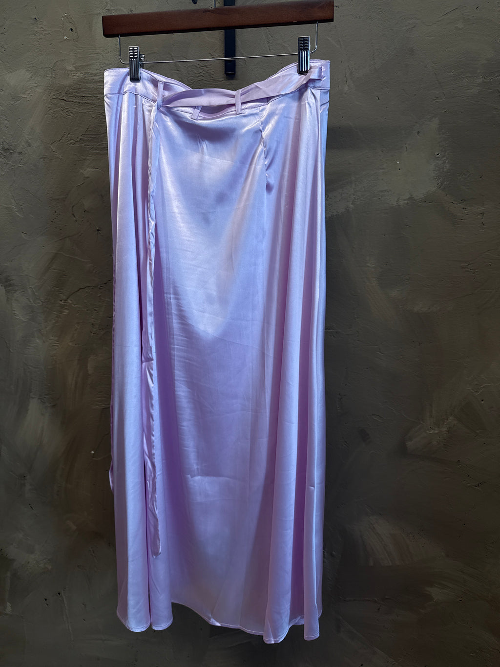 IN LOOM SILKY WRAP SKIRT