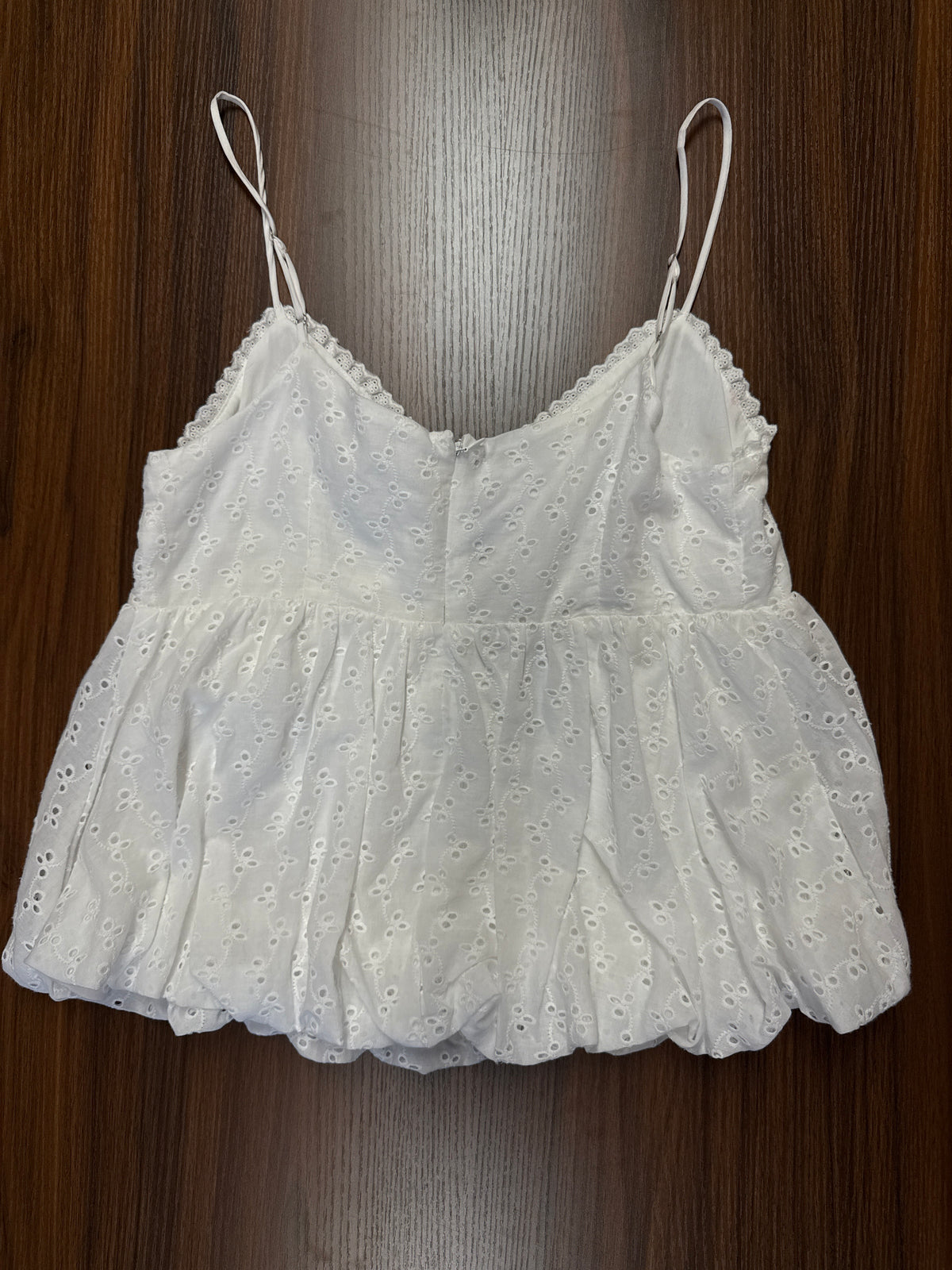 ALL IN FAVOR BUBBLE EYELET TANK