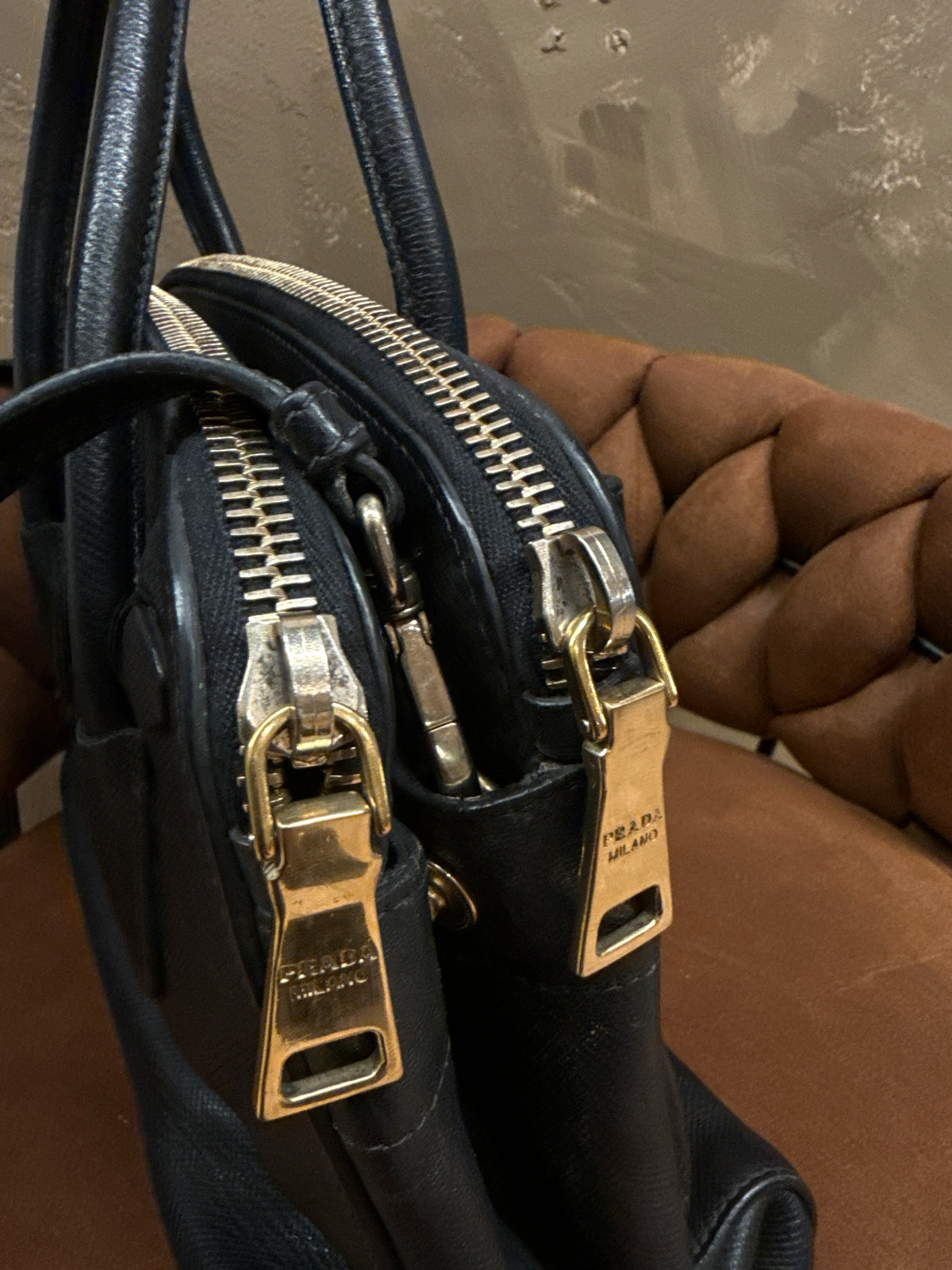 PRADA SAFFIANO LEATHER TOTE W/COA
