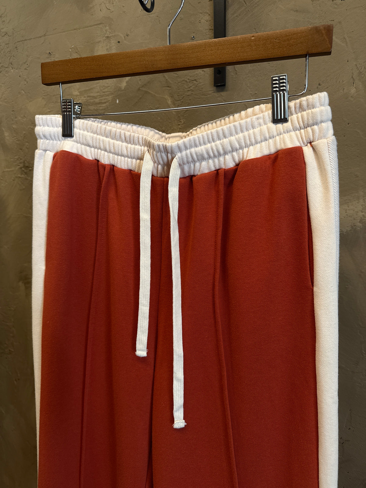 PUMPKIN SWEATPANTS