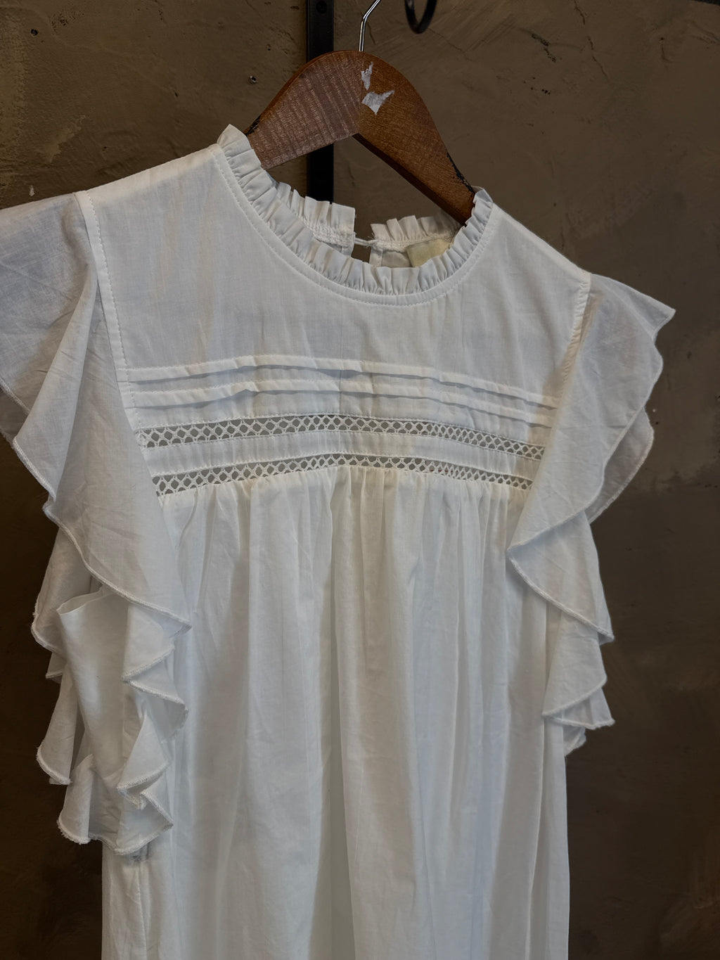PINCH FLUTTER-SLEEVE PRAIRIE DRESS