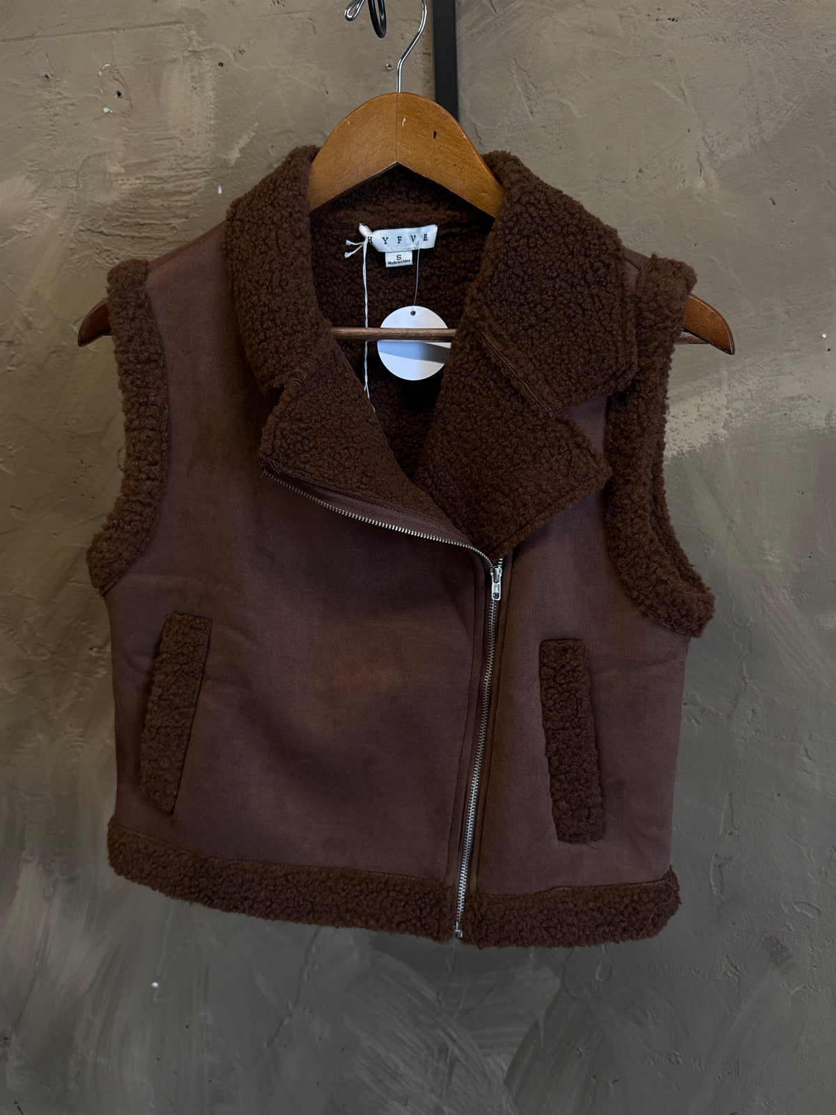 HYFVE SHERPA VEST