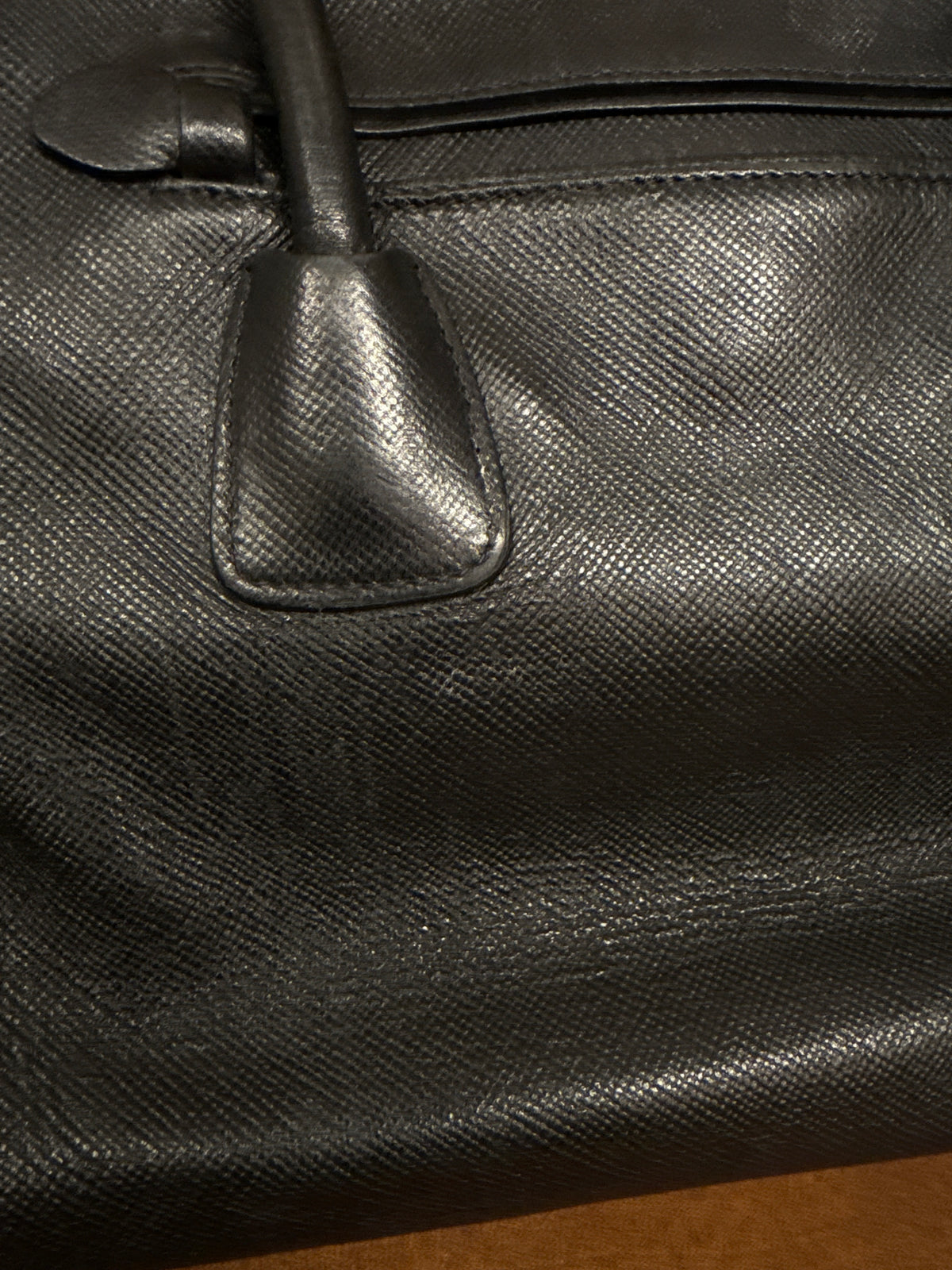 PRADA SAFFIANO LEATHER TOTE W/COA