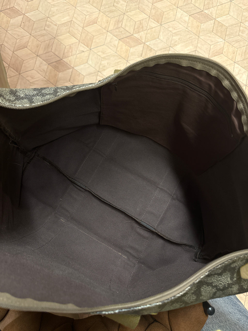 YSL TRAVEL DUFFEL AND POUCH SET