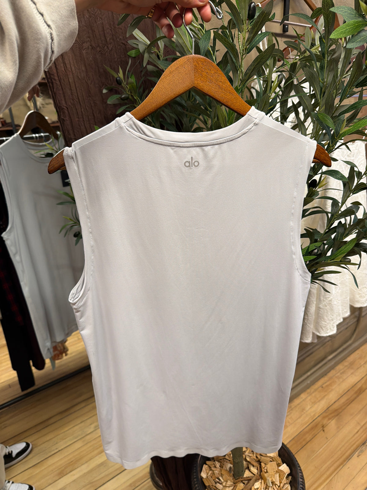 ALO TANK pre loved