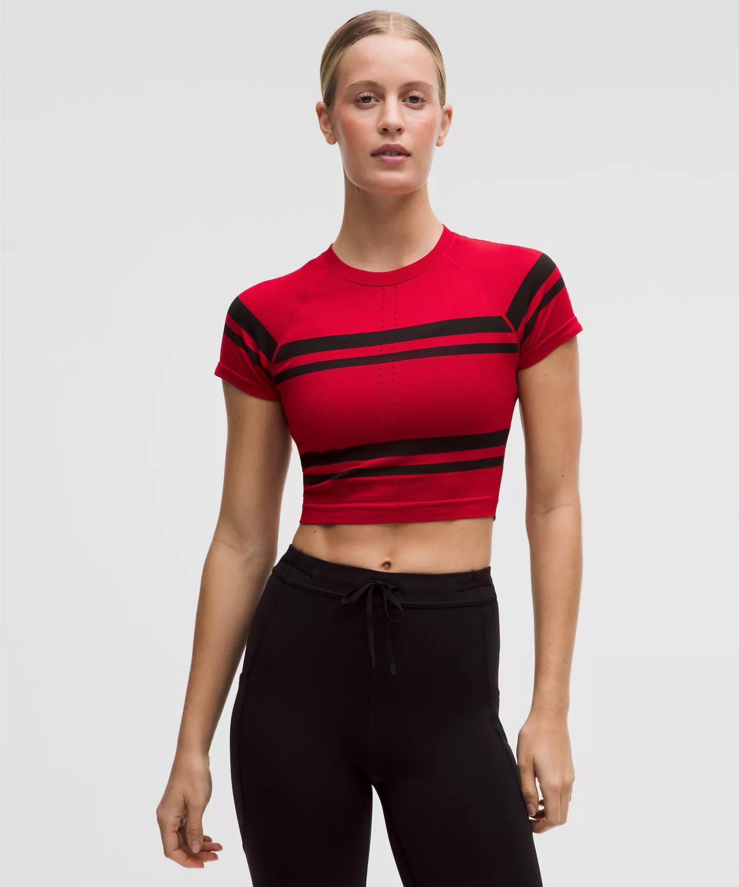 Lululemon Swiftly Cropped Tee 2.0 NWT in Oxford Red/Black