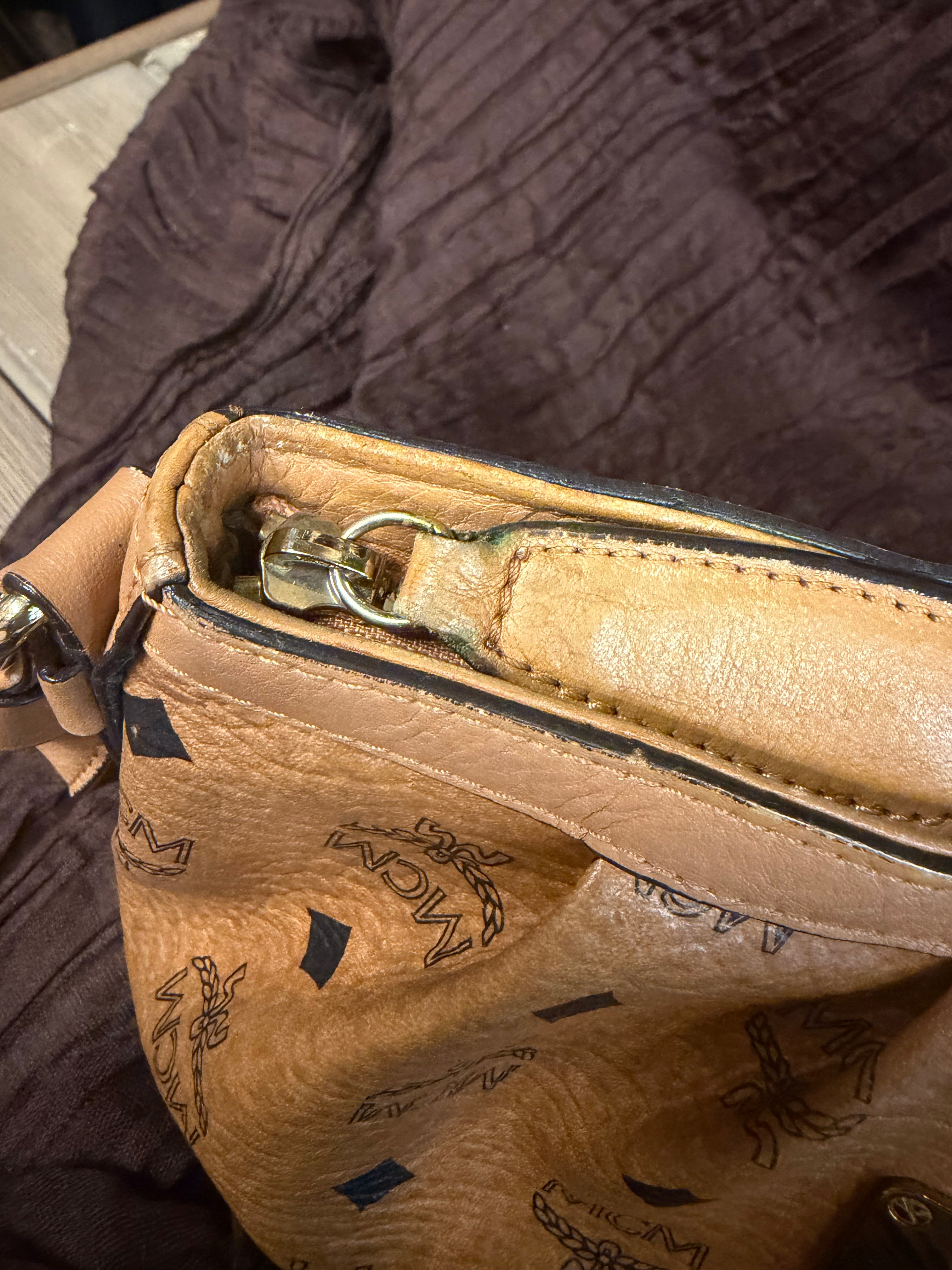 MCM MINI SHOULDER